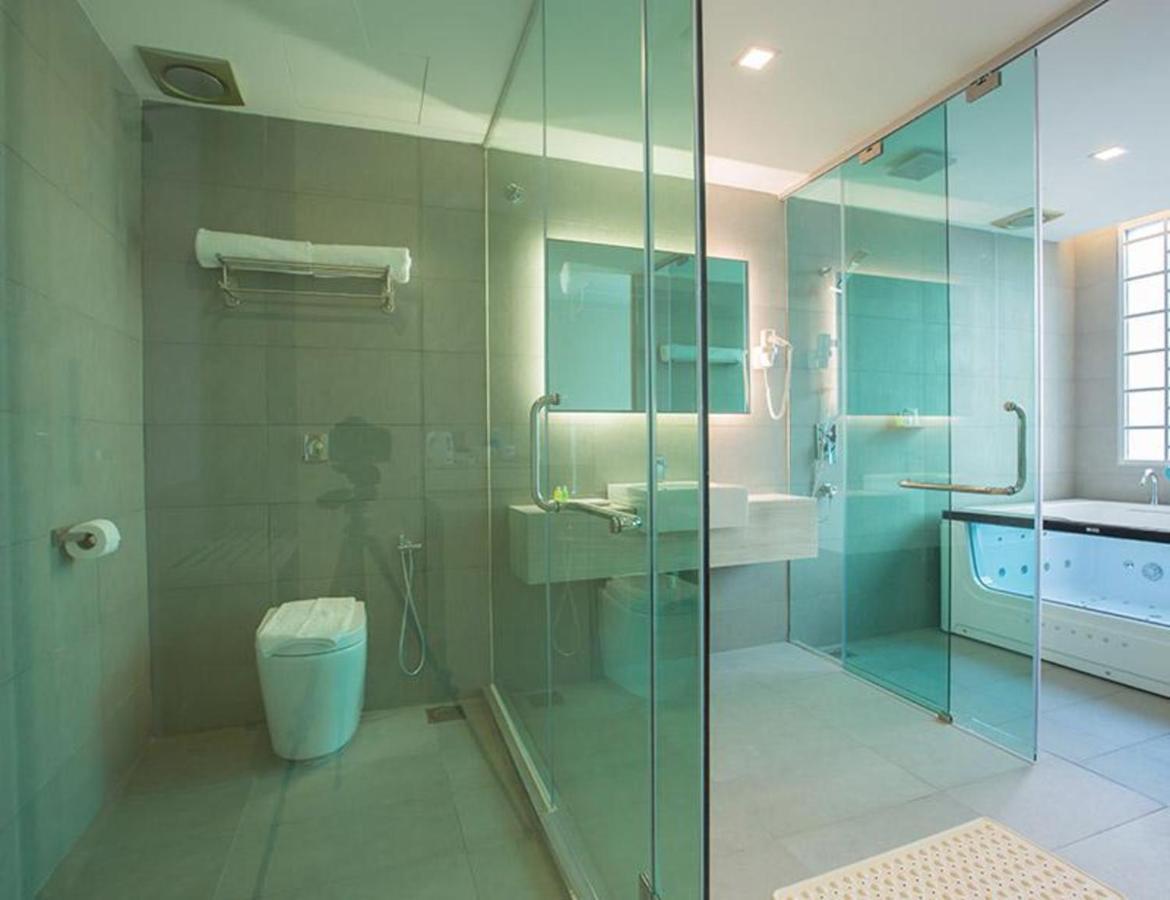 Minimalist Hotel Johor Bahru Exterior foto